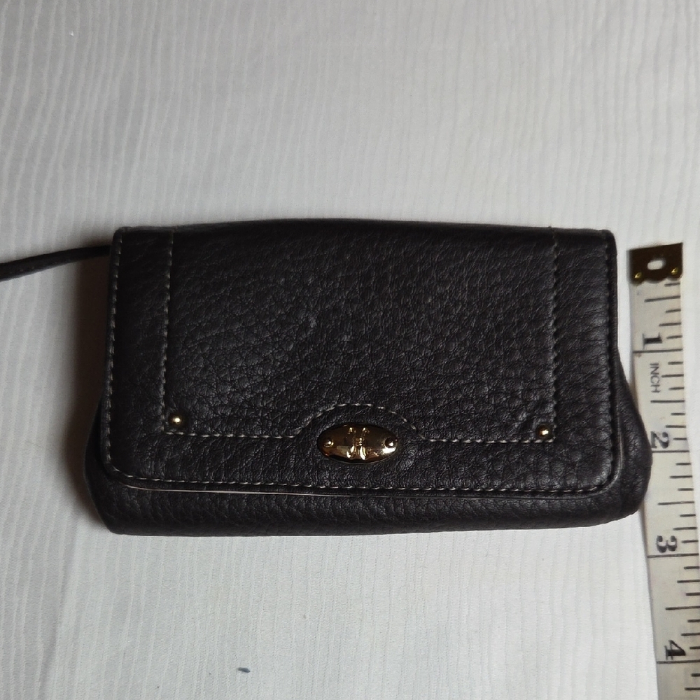 Cole Haan Brown Soft Leather Keychain Card Holder. - Picture 9 of 9